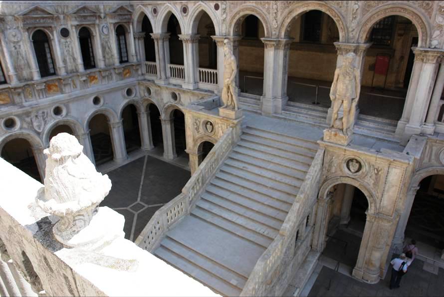 Palazzo Ducale_Itinerario I Tesori del Doge_vedita Scala dei Giganti